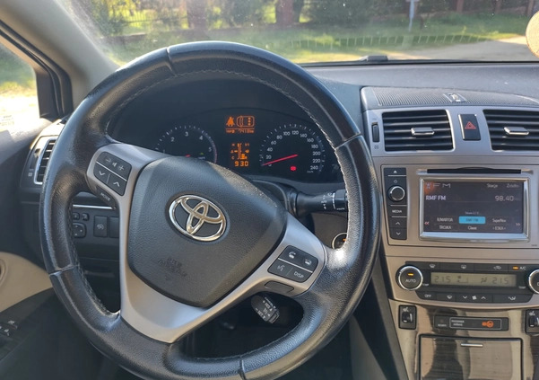 Toyota Avensis cena 27000 przebieg: 339000, rok produkcji 2012 z Chorzele małe 92